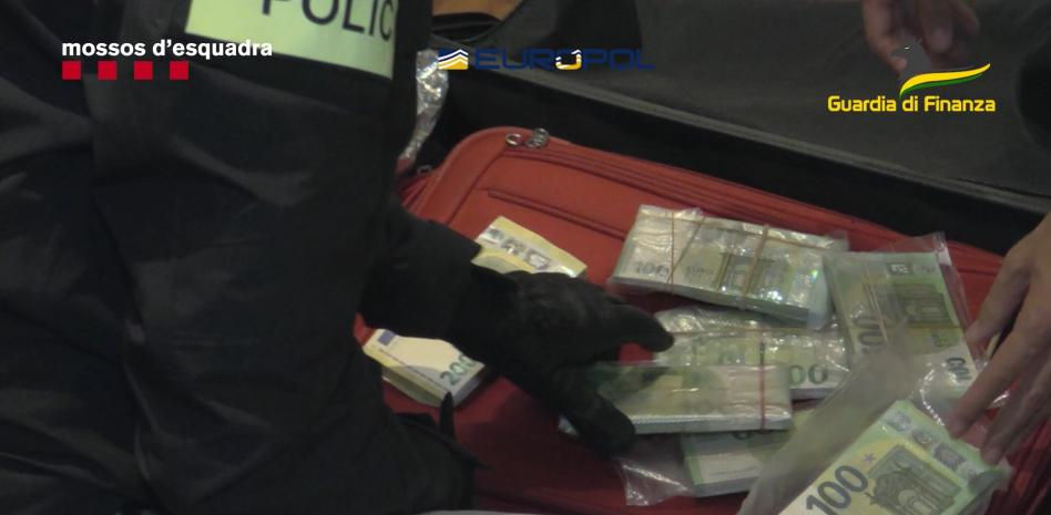 De una peletería de Milán a bazares y restaurantes chinos de Badalona: así cayó el banco oculto de los narcos