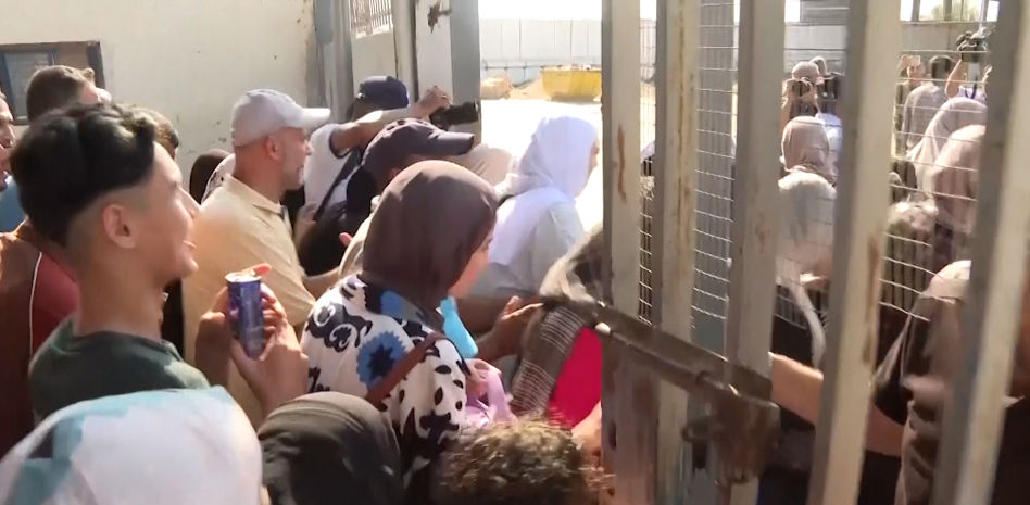 Rafah se abre a cuentagotas