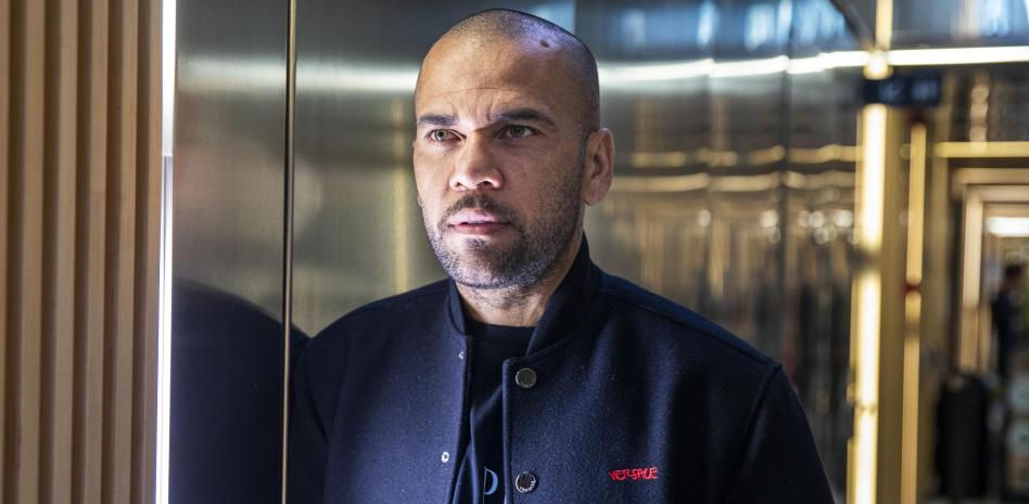 La Audiencia de Barcelona envía a juicio a Dani Alves por agresión sexual