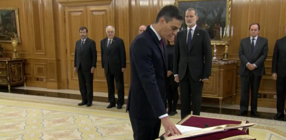 Sánchez toma posesión ante el Rey