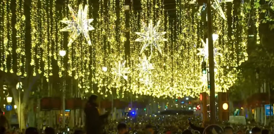 Las mejores fotos de las luces de Navidad de Barcelona 2023