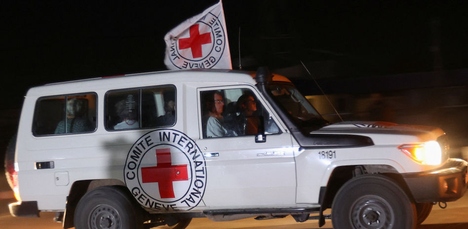 Hamas libera a los primeros 13 rehenes israelíes junto a 10 tailandeses y un filipino