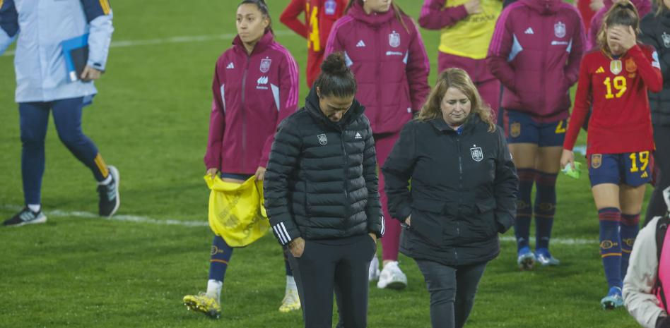 Montse Tomé acusa a Aitana de salir con diez tras el descanso y Athenea la desmiente