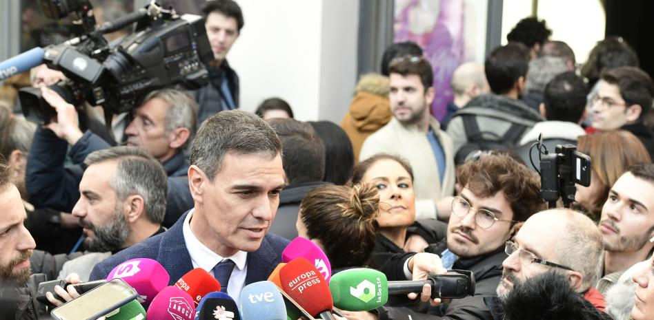 Sánchez anuncia que el diálogo del PSOE con ERC contará con un verificador distinto al de su negociación con Junts