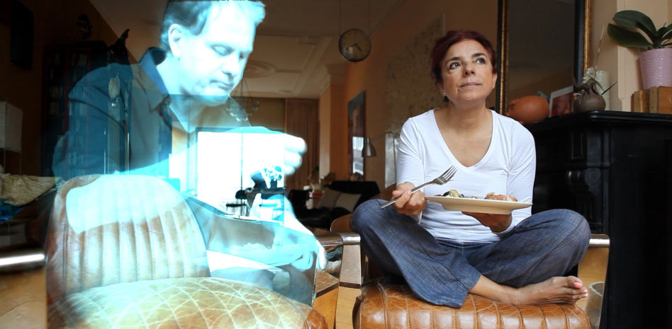 “En verano me casaré con mi novio holograma”