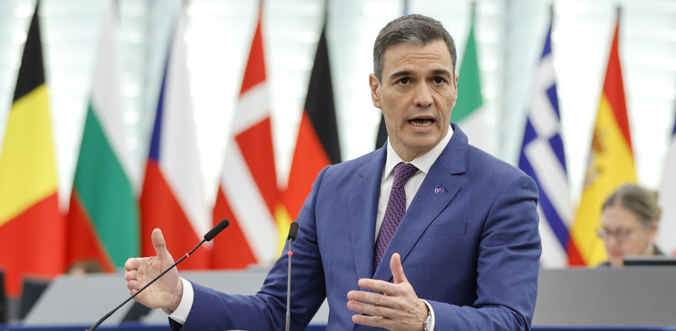 Sánchez defiende la amnistía en Estrasburgo en un ambiente de abierta bronca con el PPE