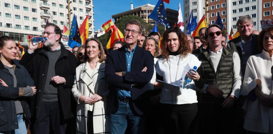 El PP vuelve a sacar a miles de personas a la calle a 48 horas de la aprobación de la ley de Amnistía