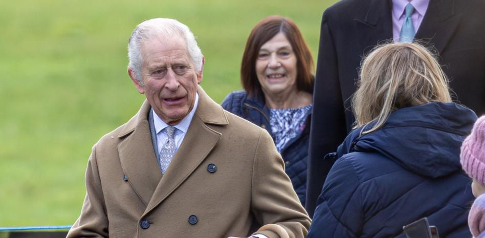 El rey Carlos III, diagnosticado de cáncer pocos días después de ser dado de alta del hospital