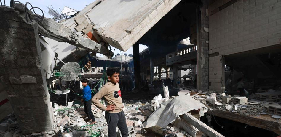 Borrell pide a los países que se replanteen el envío de armas a Israel