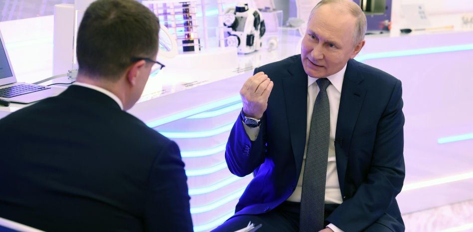 Putin dice que prefiere a Biden como presidente de EE.UU. por ser más "predecible" que Trump