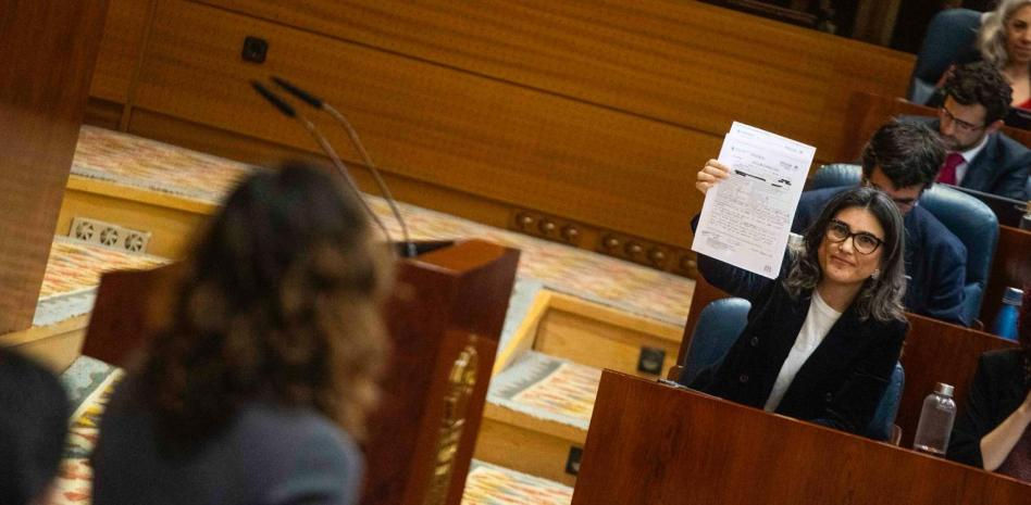 Ayuso justifica que no trasladara ancianos de residencias a hospitales: "No se salvaban en ningún sitio"