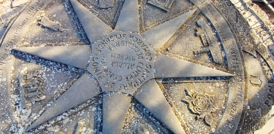 FotoDocs: La Rosa de los Vientos de Pinós