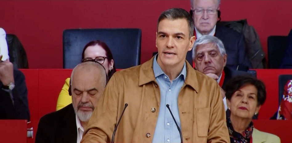 Sánchez se declara “implacable” contra la corrupción: “Caiga quien caiga, el que la hace la paga”