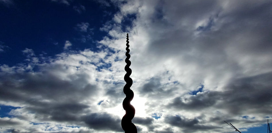 El perpetuo homenaje a la mujer trabajadora