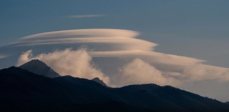 Nubes de viento sobre el Puigsacalm