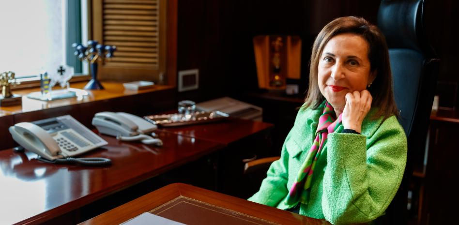 Margarita Robles: "La amenaza de guerra es absoluta y la sociedad no es del todo consciente"