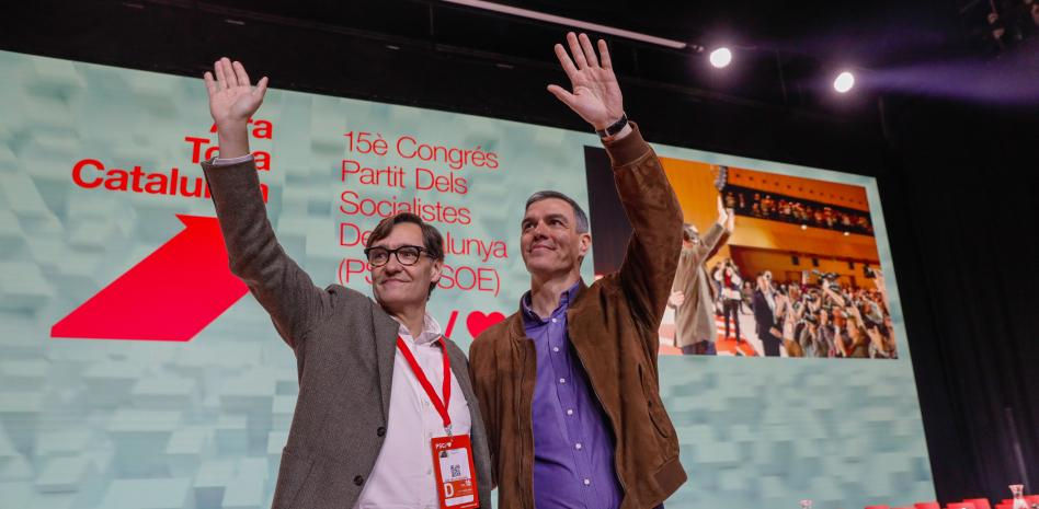 Sánchez arropa a Salvador Illa para “reforzar el autogobierno” de Catalunya tras el 'procés'