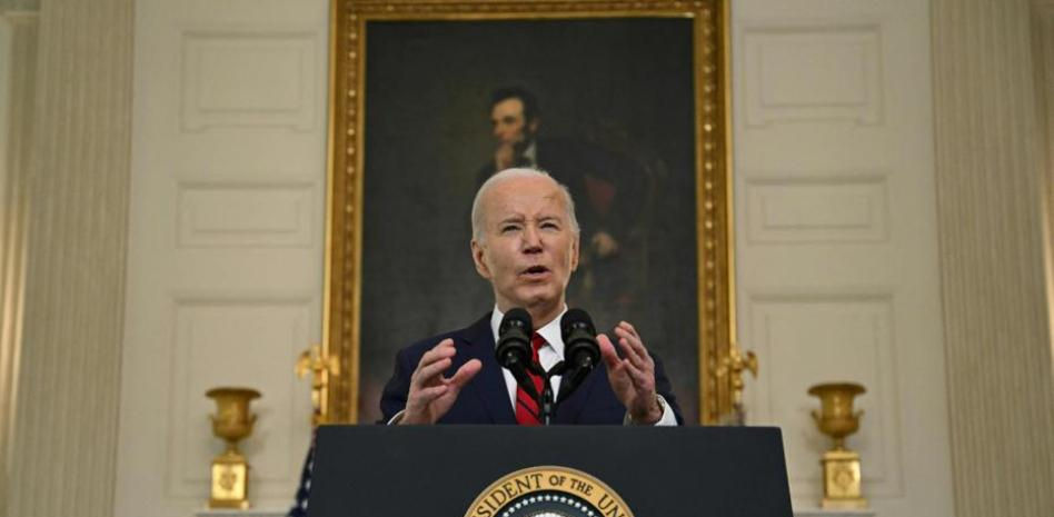 Biden firma la ayuda de 95.000 millones de dólares para Ucrania, Israel y el Indo-Pacífico