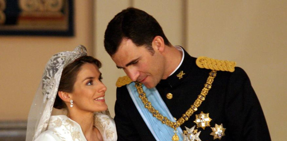 Las dos bodas de Felipe y Letizia: una ante el mundo; otra para ellos