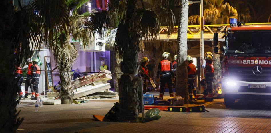 Claves del derrumbe con cuatro muertos en el restaurante de Palma: sobrepeso en la terraza