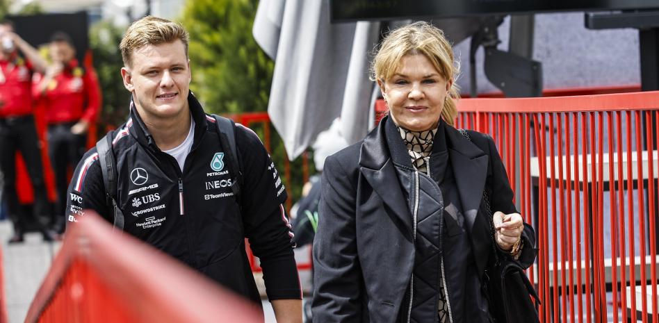 Corinna Schumacher vende patrimonio para mantener con vida a su marido