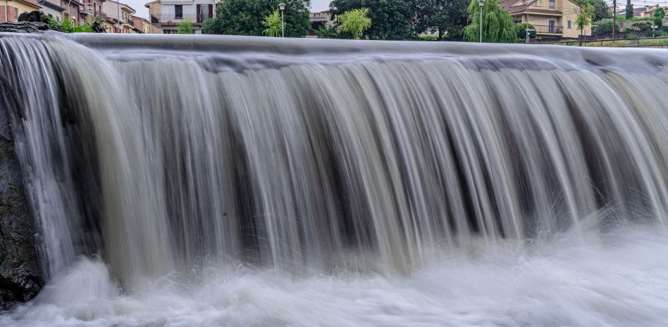 Crecida del Ter camino del pantano de Sau