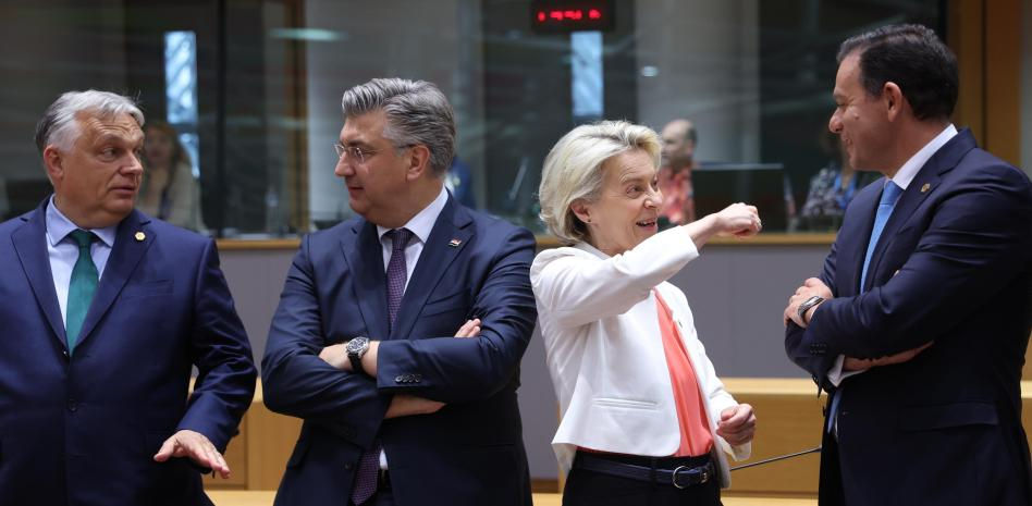 La cena de líderes de la UE acaba sin acuerdo pero Von der Leyen y Costa avanzan posiciones