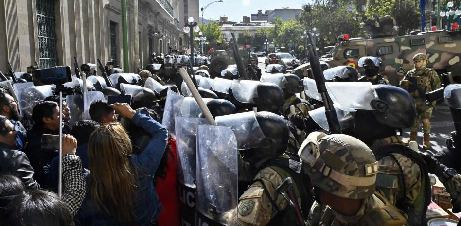 El jefe del ejército encabeza un frustrado intento de golpe de Estado en Bolivia
