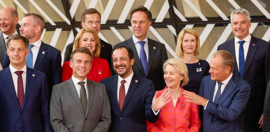 Los líderes europeos renuevan su apoyo a Von der Leyen y elevan a Costa y Kallas a la cúpula de la UE