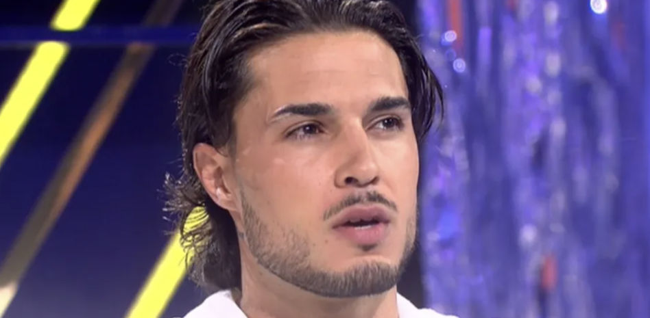 El dardo de Carlo Costanzia a Marta Riesco en '¡De Viernes!': “¿Cómo estarías tú si entrevistaran a vecinos tuyos?”