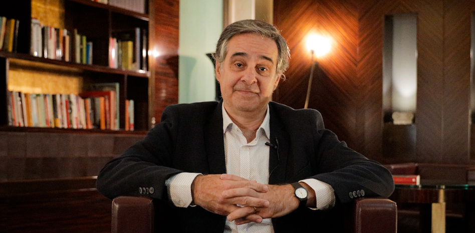 “La aceleración convierte a competentes en incompetentes”