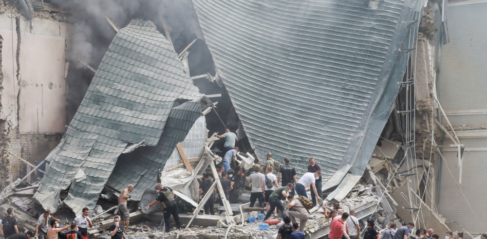Bombardeado un hospital infantil en un ataque ruso que deja al menos 37 muertos en Kyiv