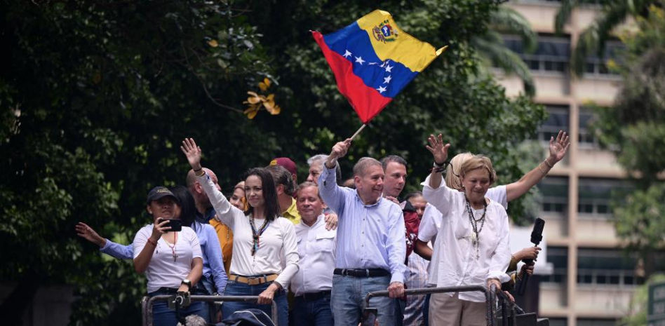 Maduro no cede las actas electorales