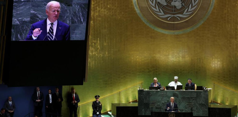 Biden carga contra Putin y lanza un mensaje de optimismo global