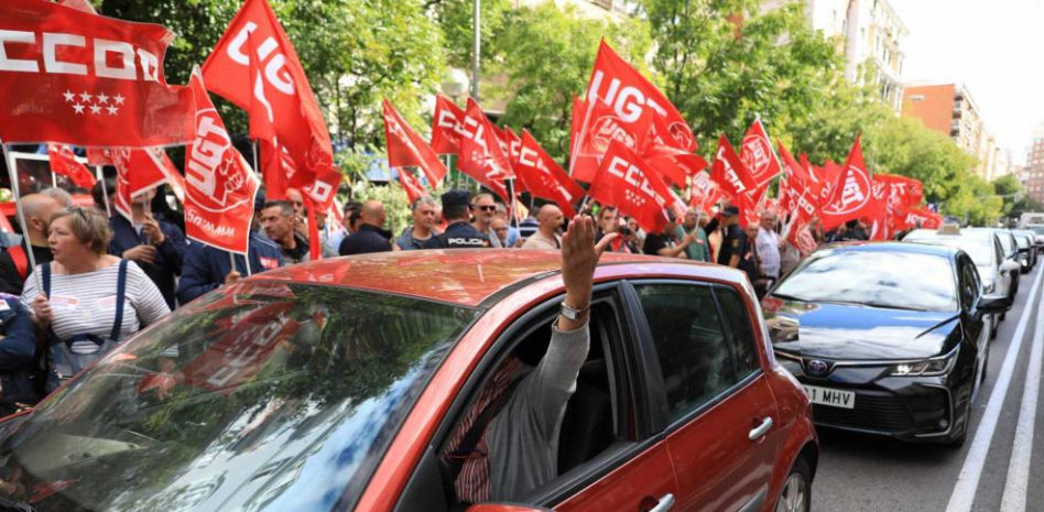 “A la negociación de la jornada laboral le quedan dos telediarios”, avisan los sindicatos