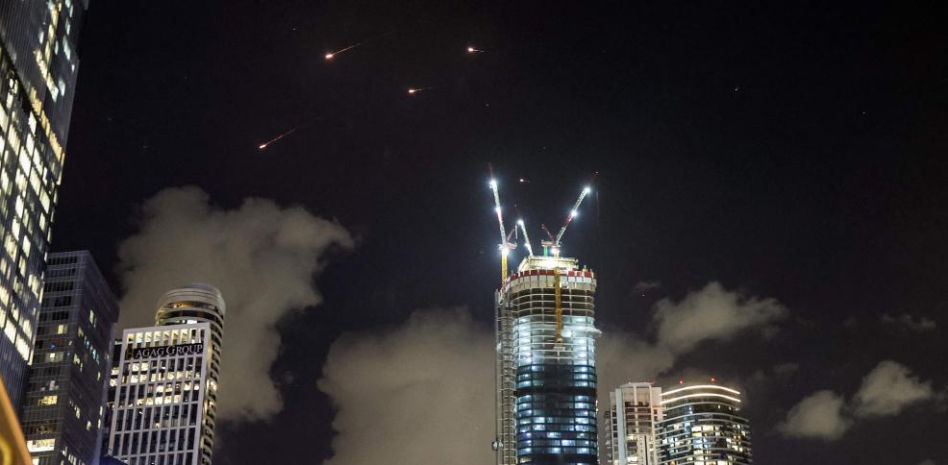 Irán bombardea Israel sin éxito