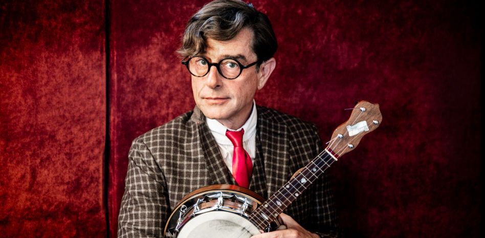 Salva Rey, ukelelista: “El cine sonoro empezó con el ukelele”