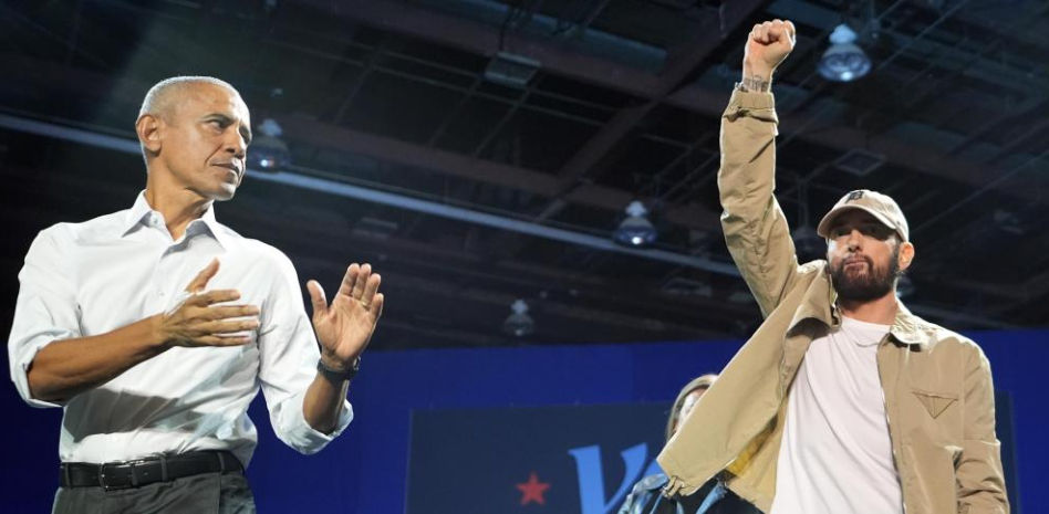 Eminem hace campaña por Kamala Harris en un mitin donde Obama ha rapeado 'Lose yourself'