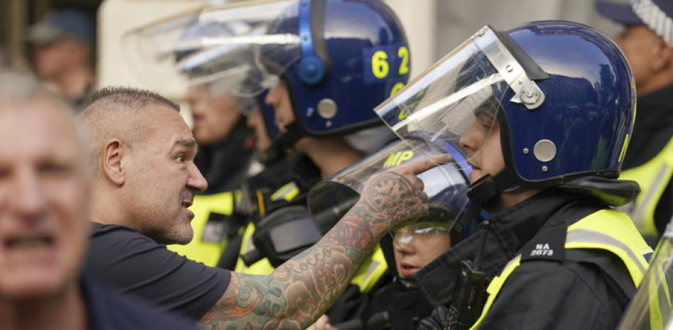 Cargos de terrorismo contra el adolescente que apuñaló a las tres niñas de Southport