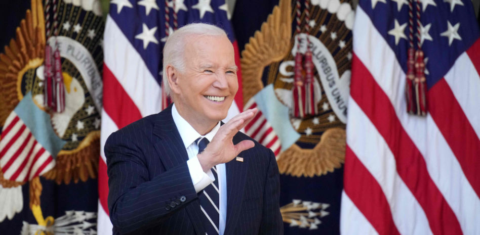 Joe Biden pide “bajar la temperatura” del debate y garantiza la transición pacífica del poder
