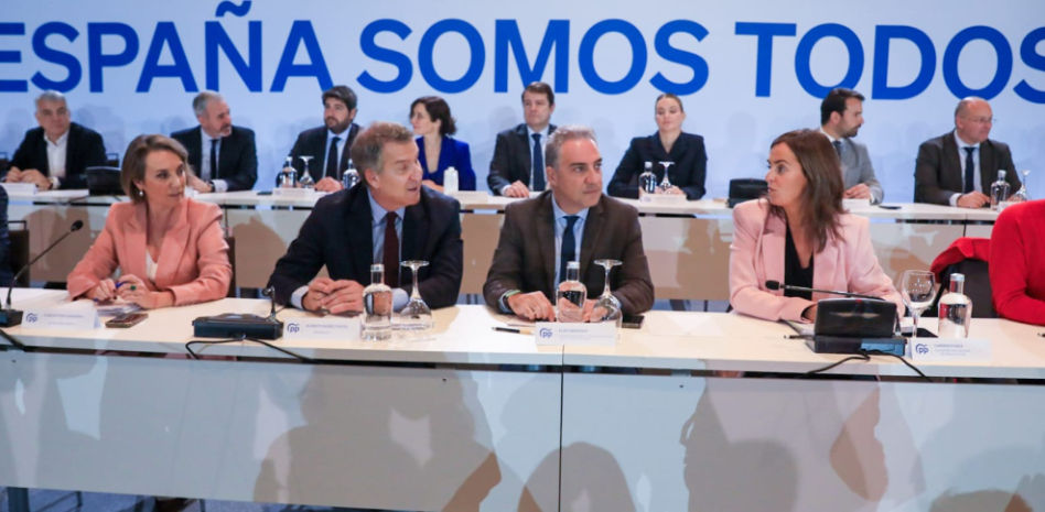 Feijóo lanza un aviso a Mazón: “No caben equivocaciones”