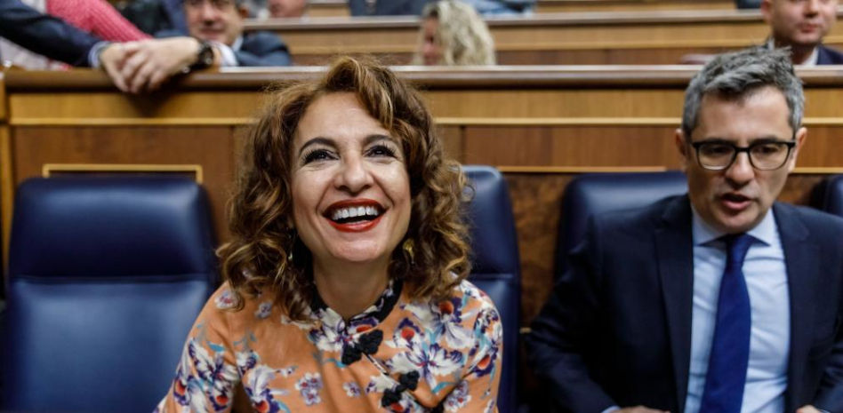 El Gobierno salva in extremis la reforma fiscal con Podemos a cambio de negociar el impuesto a las energéticas