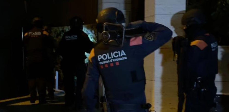 Macroperación de los Mossos y Europol contra una red de tráfico de marihuana y blanqueo a través del ‘fei chien’