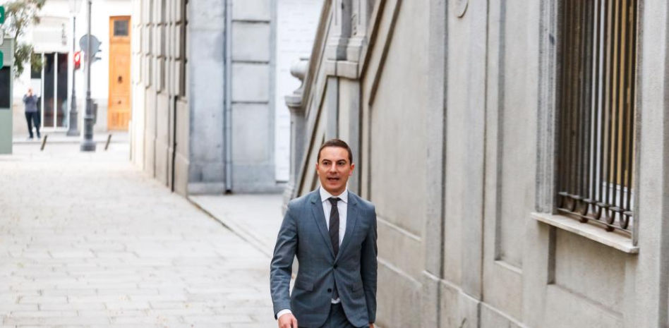 Los mensajes de Lobato con Moncloa sobre el novio de Ayuso: “¿Se ha publicado? Si no, parece que me lo ha dado la fiscalía”