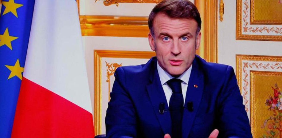 Macron no dimitirá y quiere aguantar hasta el 2027