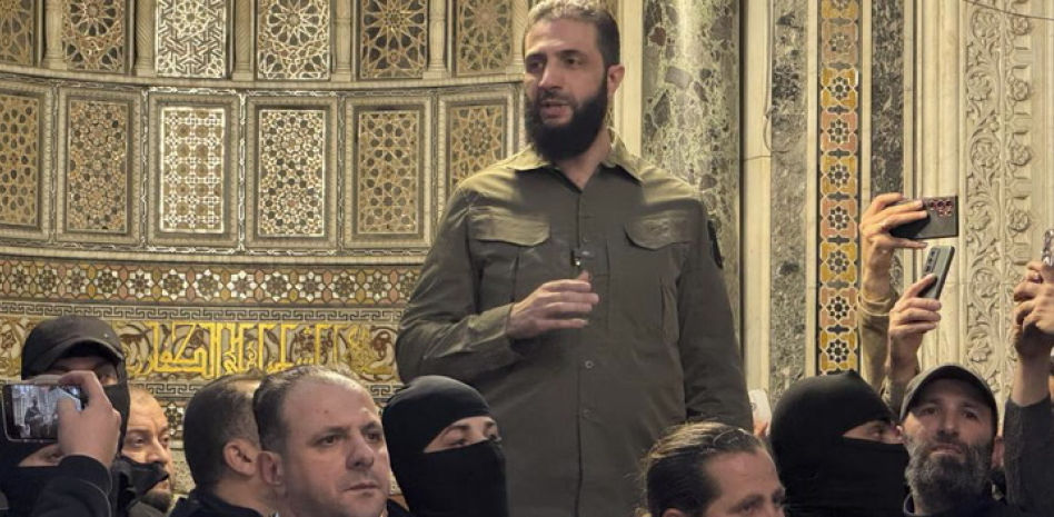 Líder rebelde, El Yulani, llama a los sirios a regresar para “construir la próxima Siria”