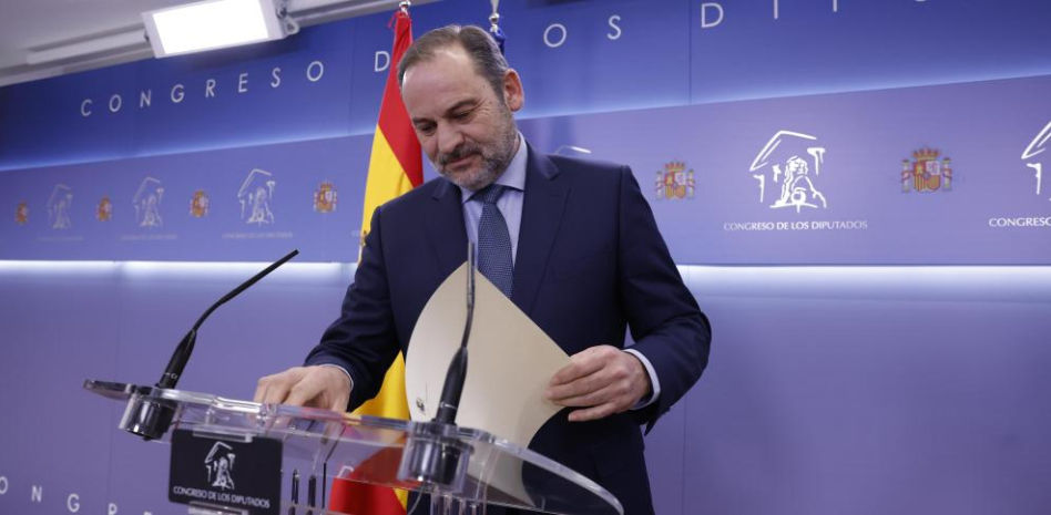 Ábalos denuncia a la UCO por investigarle “ilegalmente”