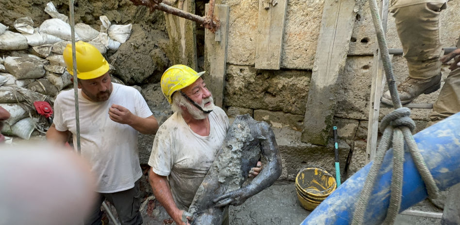 El extraordinario tesoro de ofrendas hallado en una fuente termal etrusca de hace 2.000 años