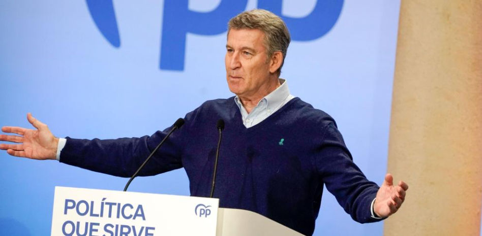 Feijóo anima a Junts a apoyar una moción de censura para convocar elecciones