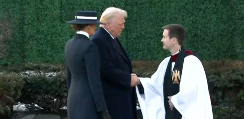 Trump se da un baño de masas antes de su toma de posesión y proclama el fin de la "decadencia americana”